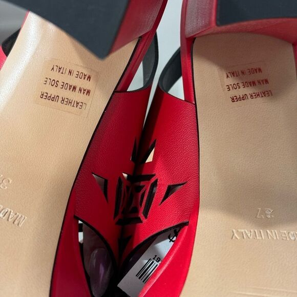 Charles & Keith Red Women's Sandals - Picture 7 of 7